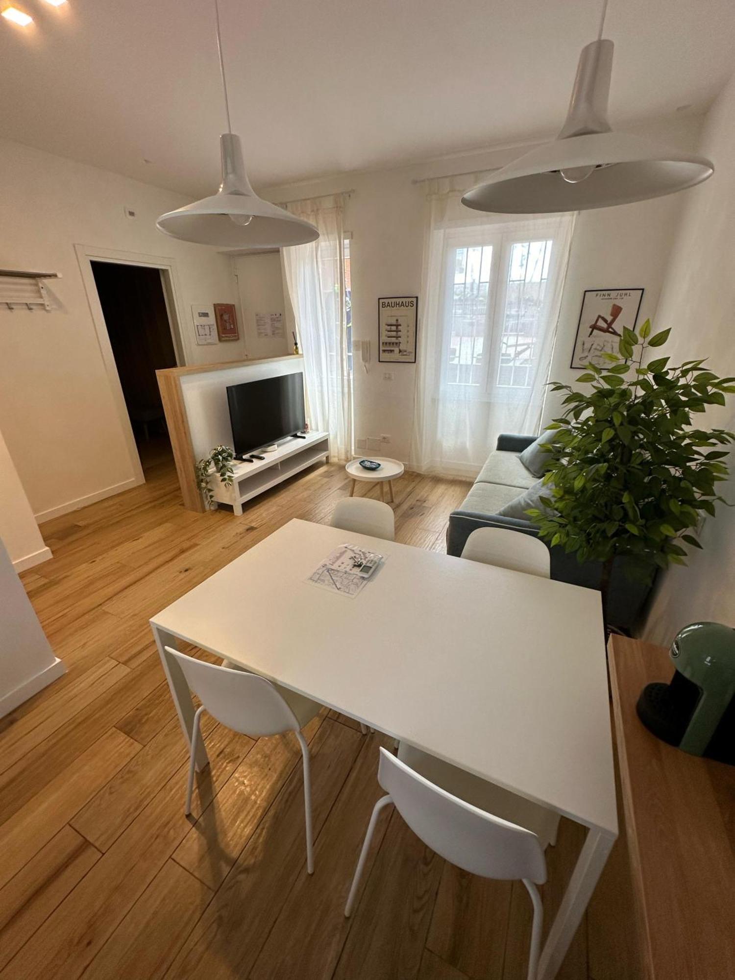 Leone Holiday home Rome